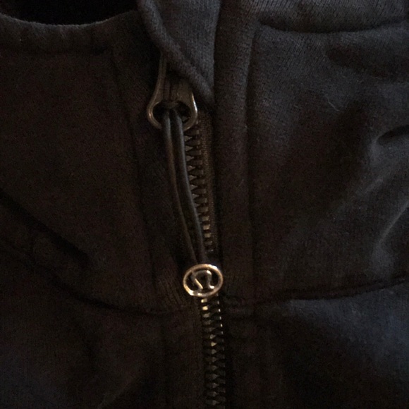 Lululemon scuba sweatshirt size 8 - Picture 3 of 3